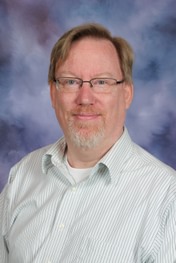 Kniess, Brett